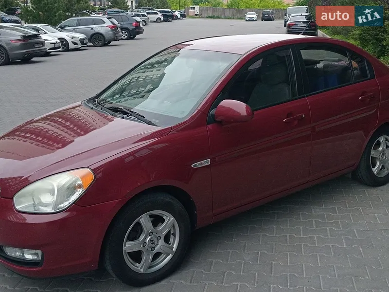 Hyundai Accent