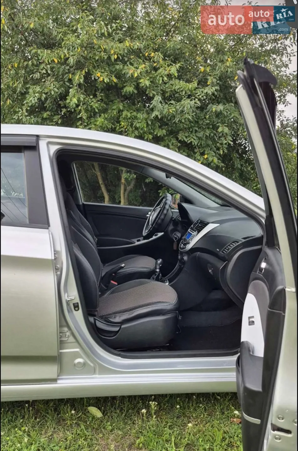 2012 Hyundai Accent - мініатюра 9