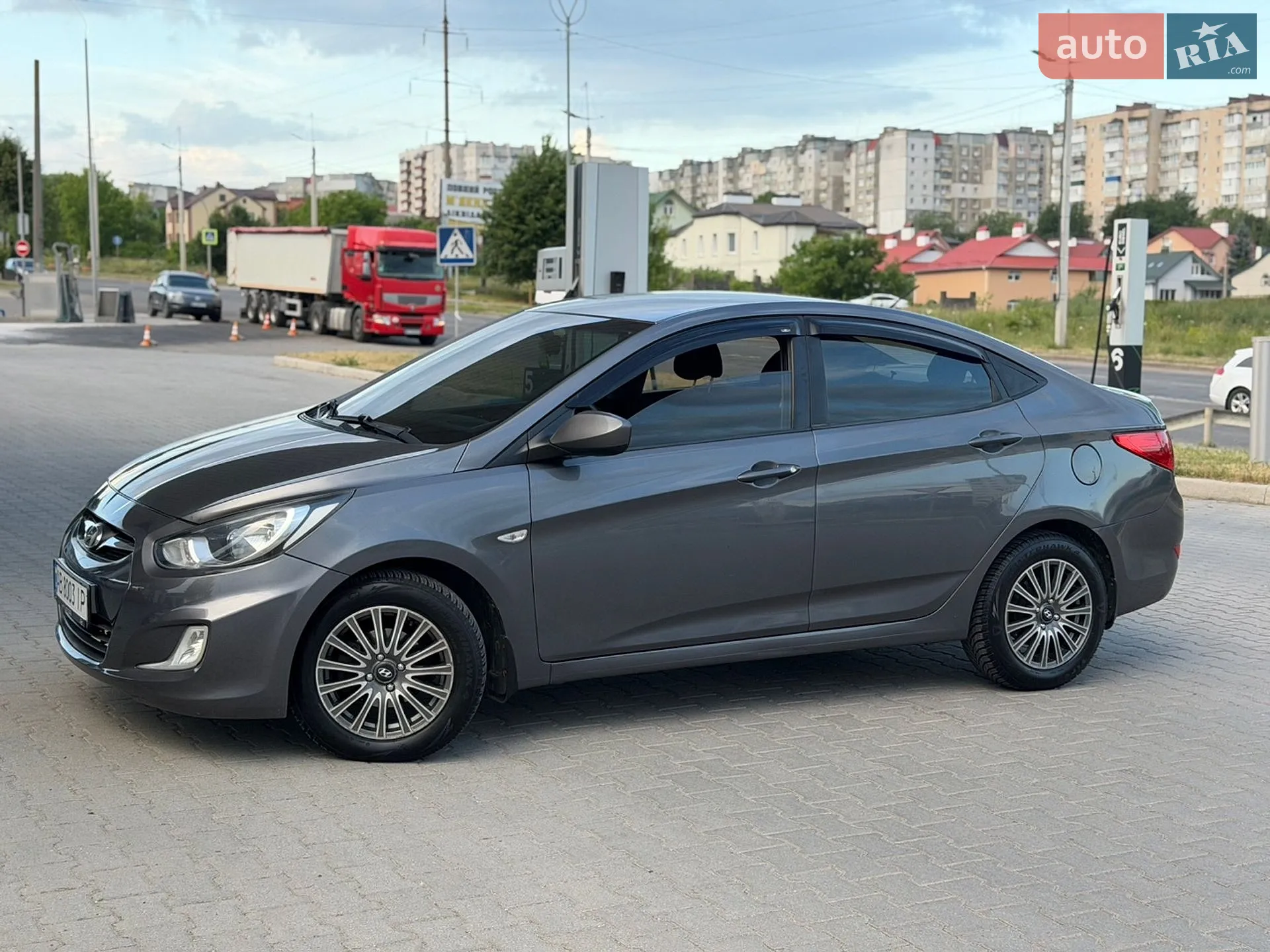 2011 Hyundai Accent - мініатюра 13