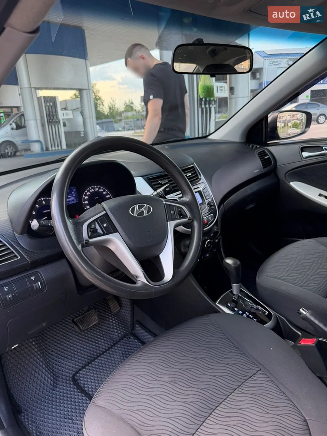 2011 Hyundai Accent - мініатюра 19