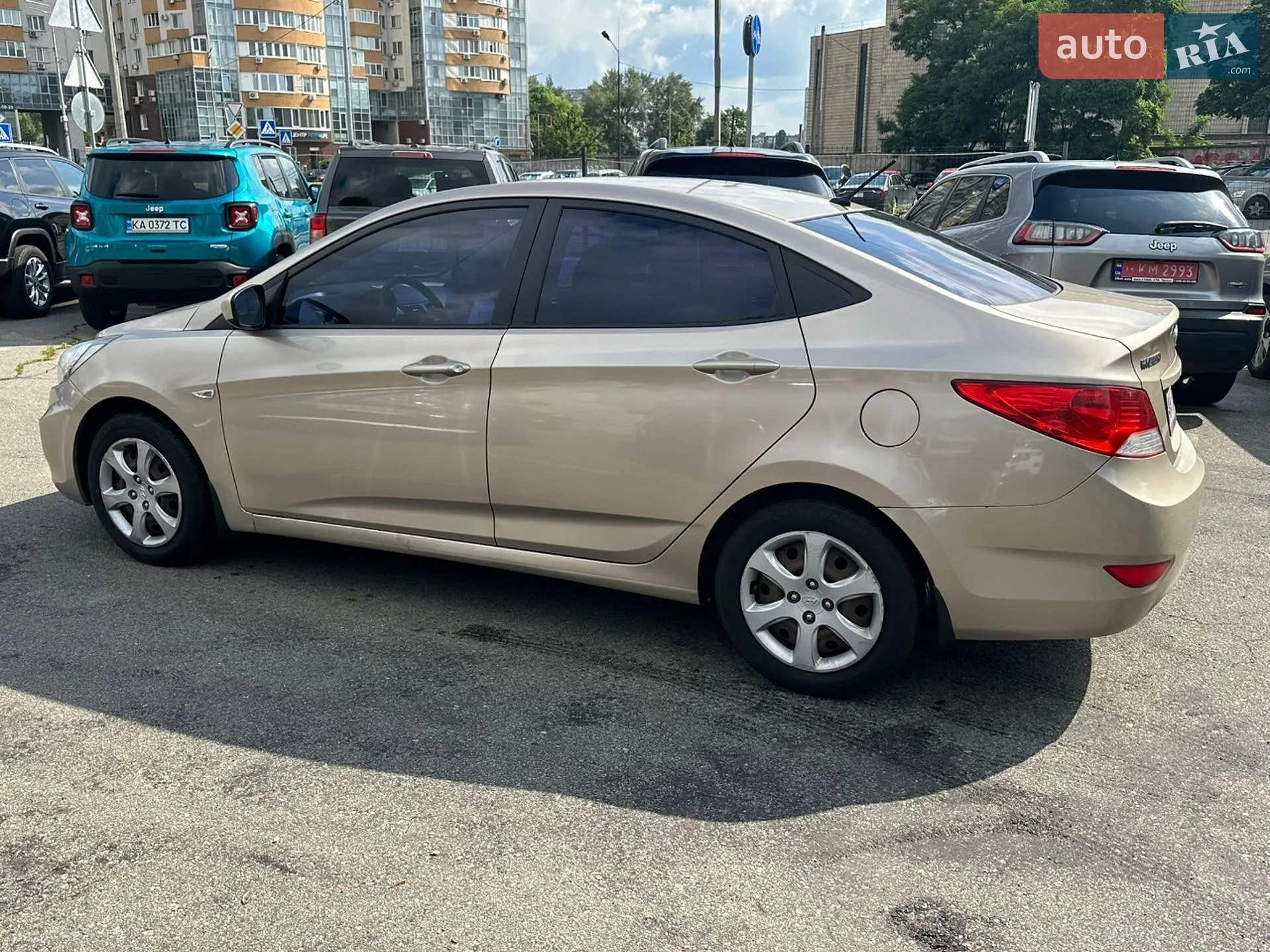 2011 Hyundai Accent - мініатюра 9