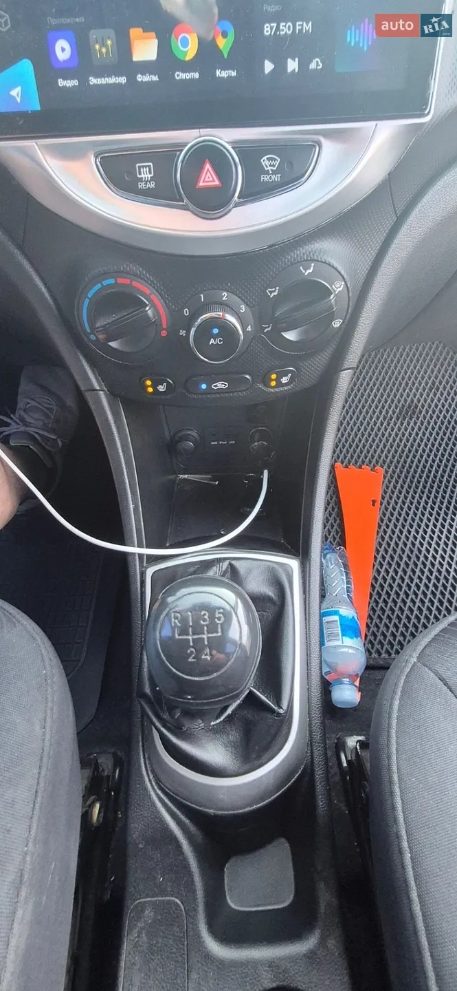 2013 Hyundai Accent - мініатюра 6