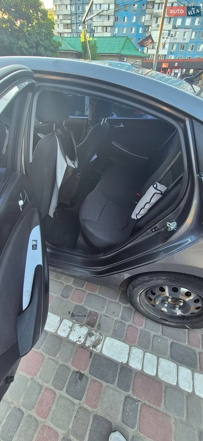 2013 Hyundai Accent - мініатюра 17