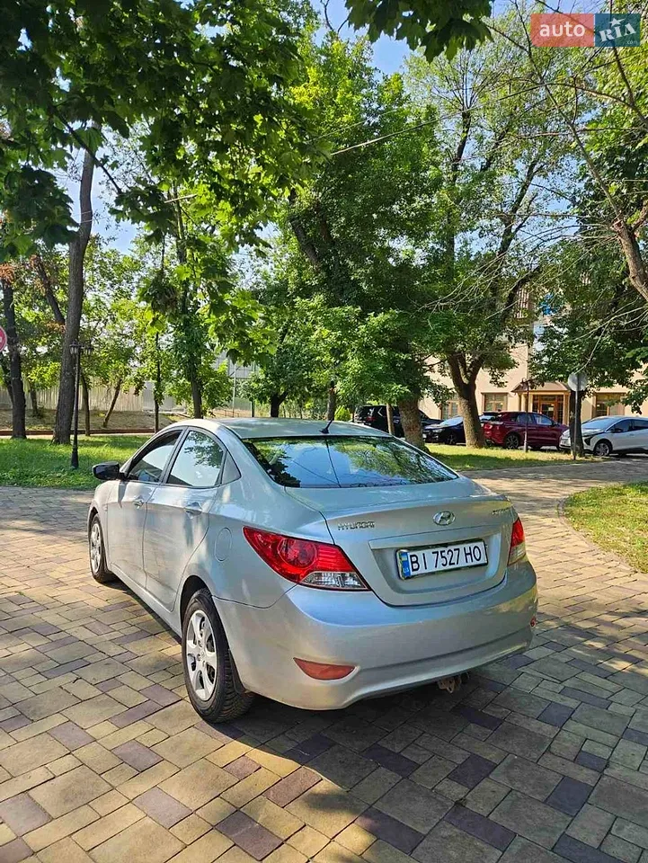 2012 Hyundai Accent - мініатюра 9