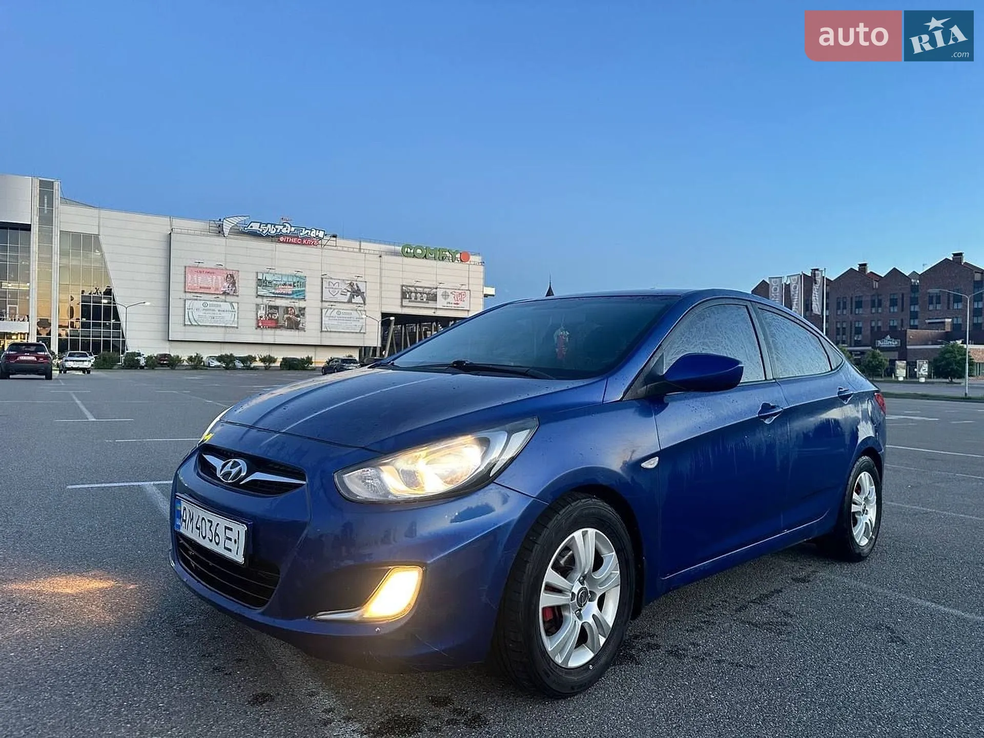 2012 Hyundai Accent - мініатюра 2