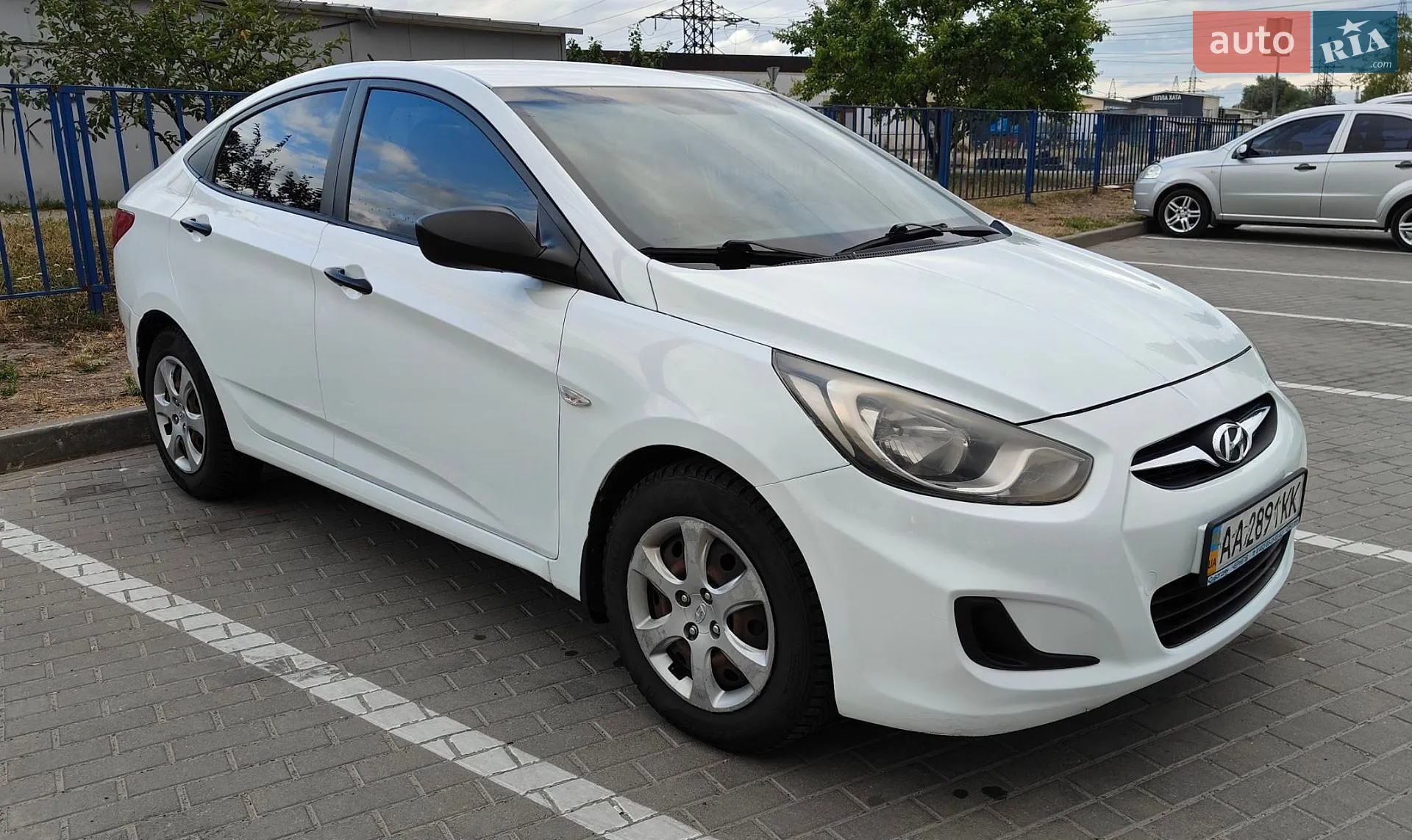 2012 Hyundai Accent - мініатюра 4
