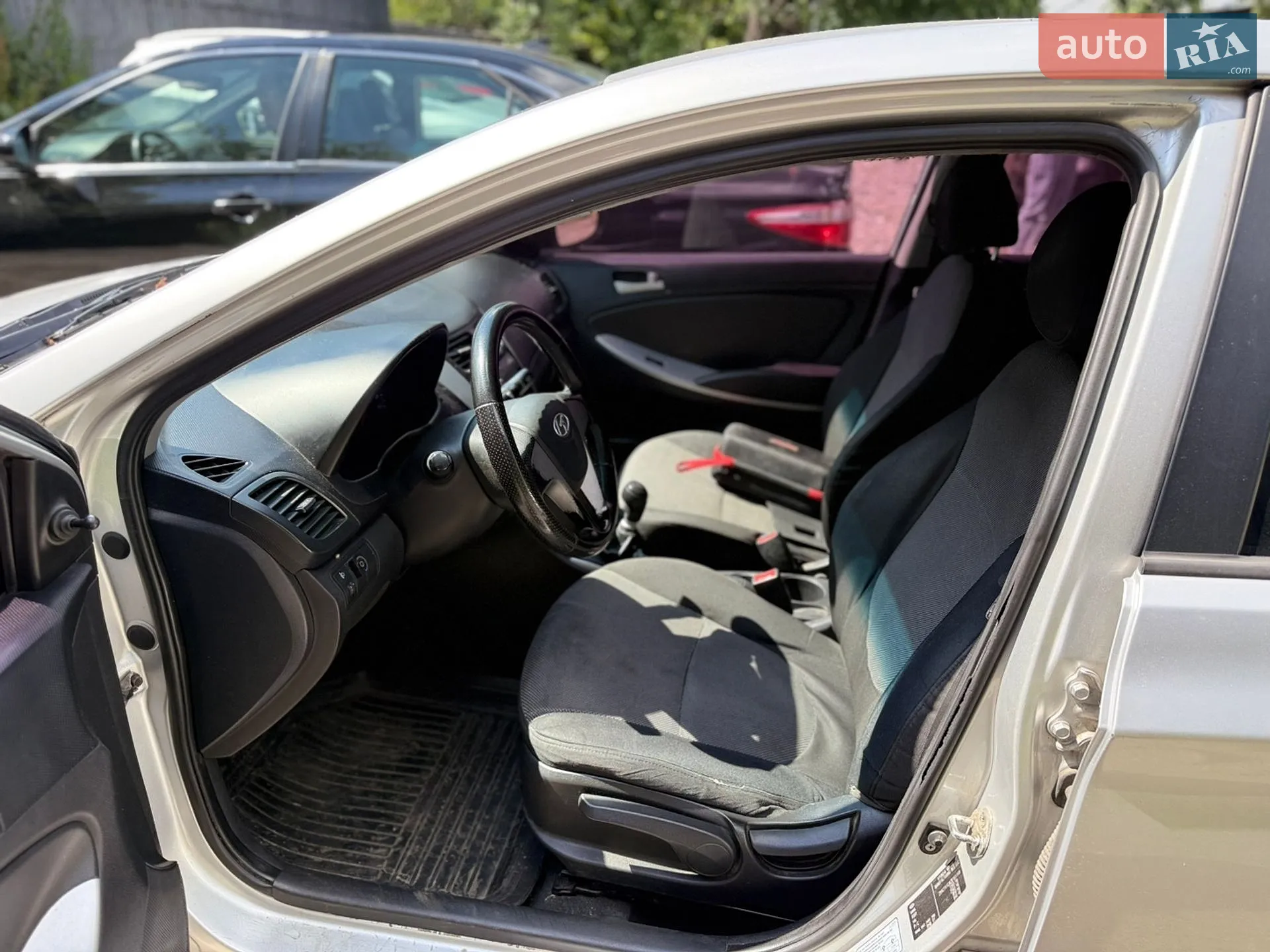 2012 Hyundai Accent - мініатюра 9