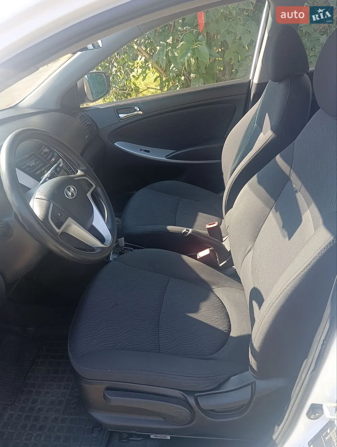 2012 Hyundai Accent - мініатюра 21