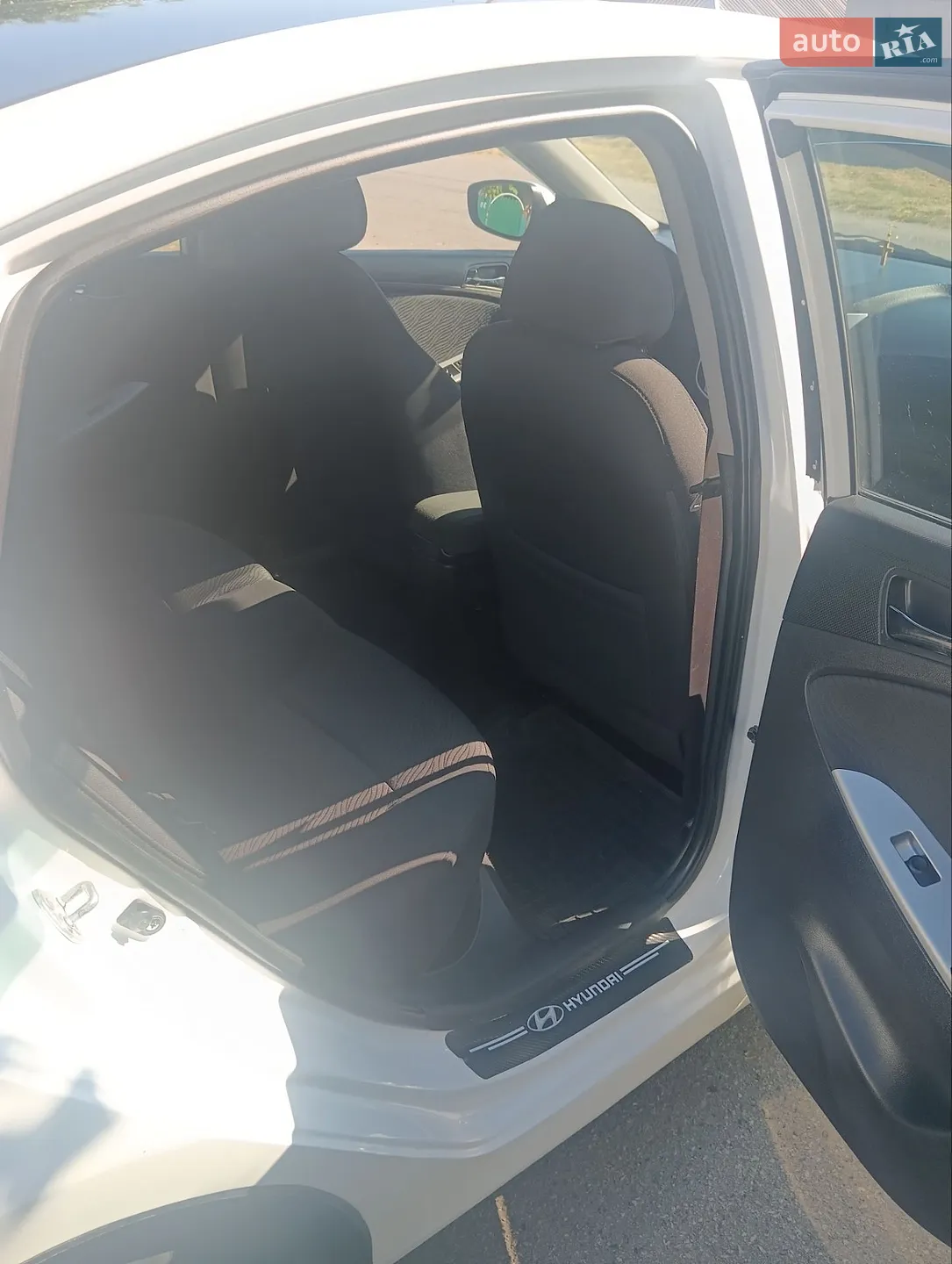 2012 Hyundai Accent - мініатюра 32