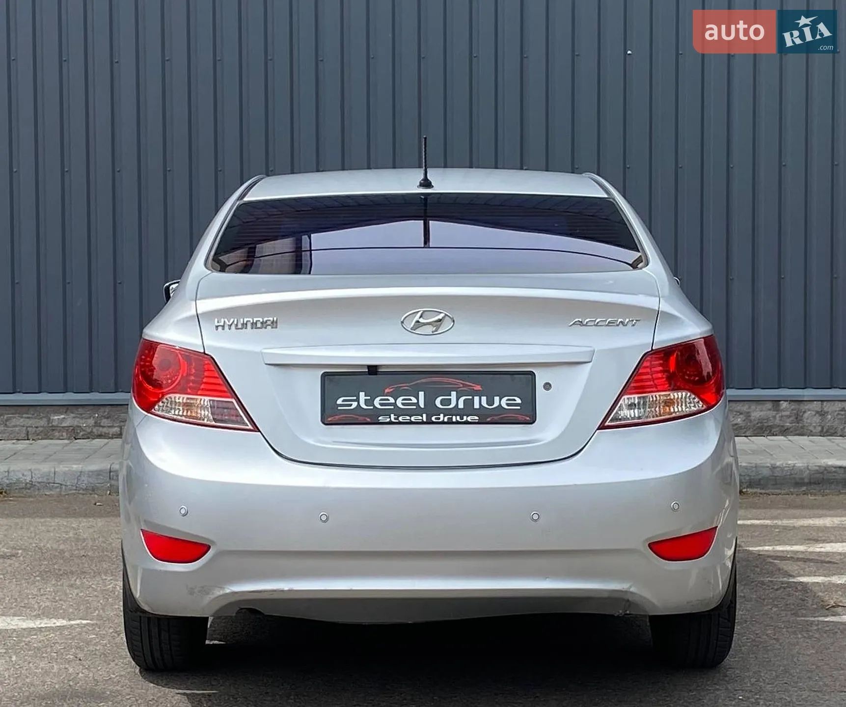 2011 Hyundai Accent - мініатюра 6