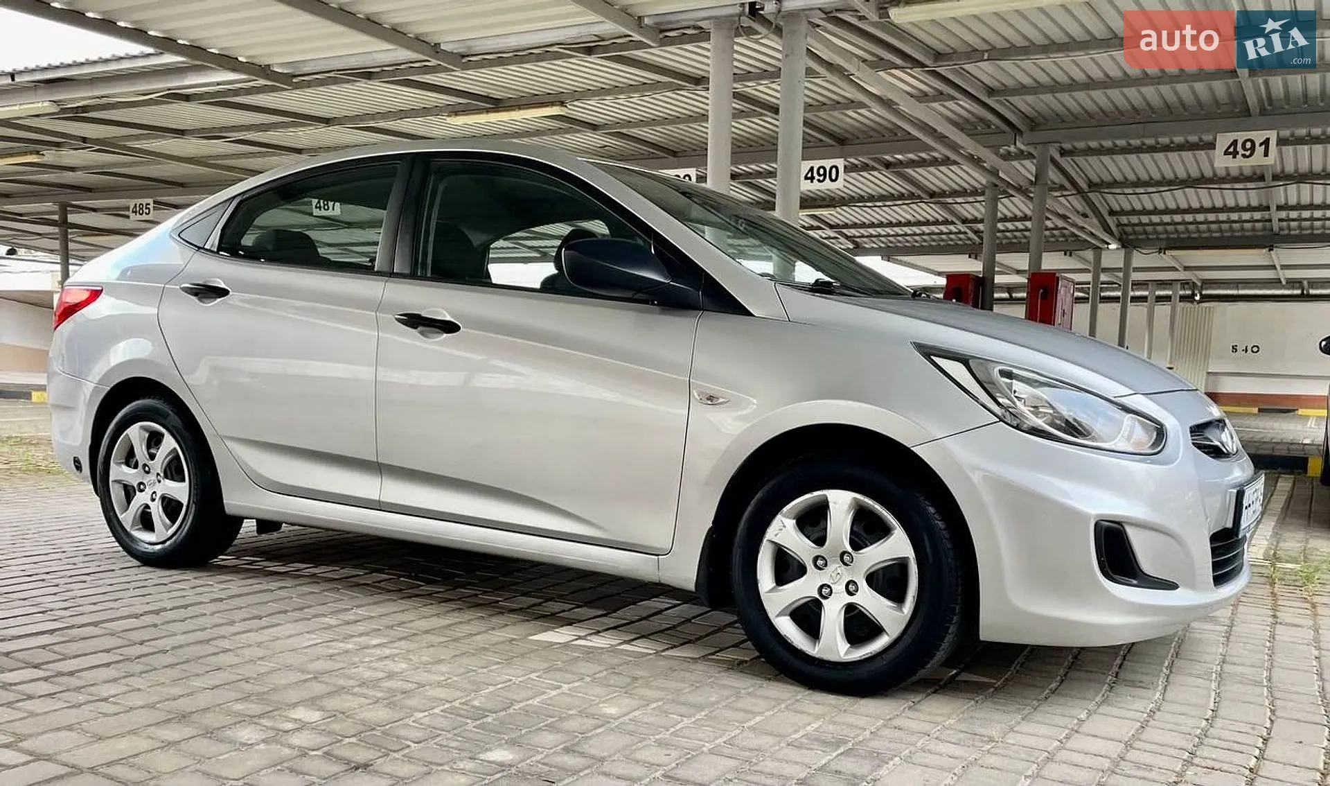 2012 Hyundai Accent - мініатюра 8