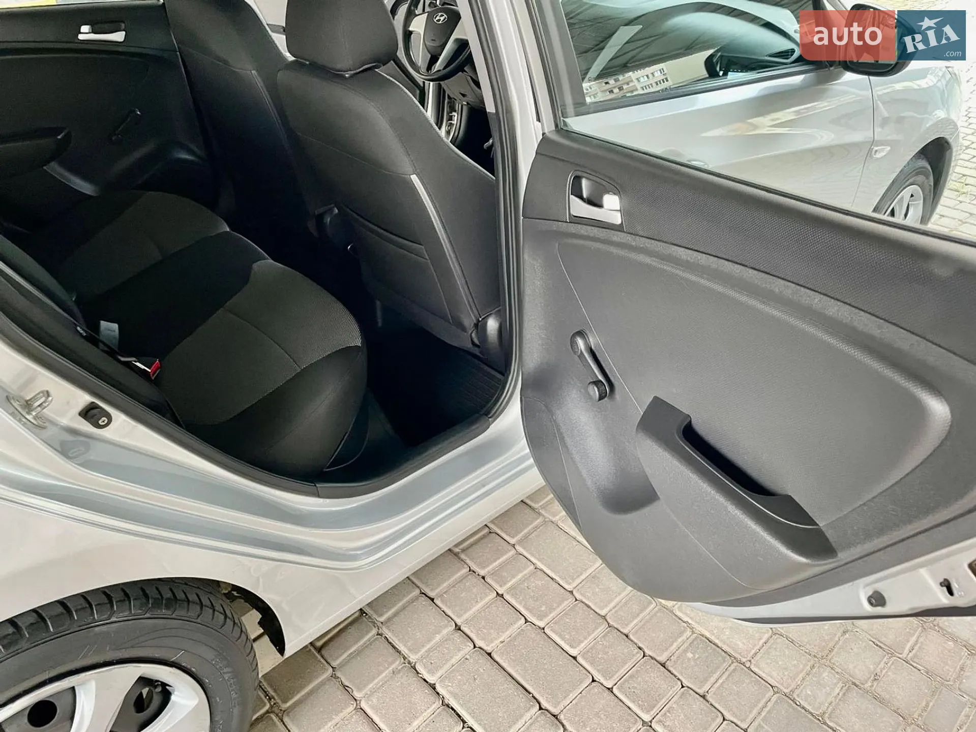 2012 Hyundai Accent - мініатюра 20