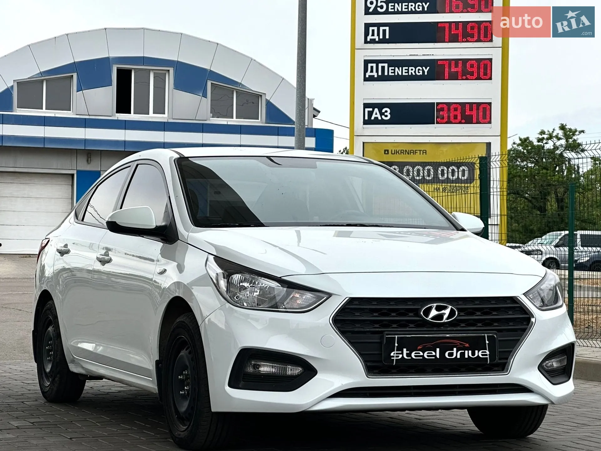 2017 Hyundai Accent - мініатюра 3