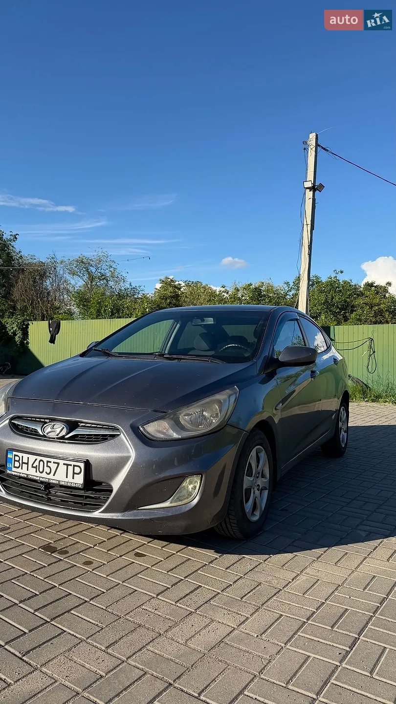 2012 Hyundai Accent - мініатюра 2