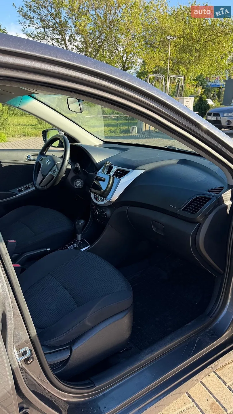 2012 Hyundai Accent - мініатюра 4