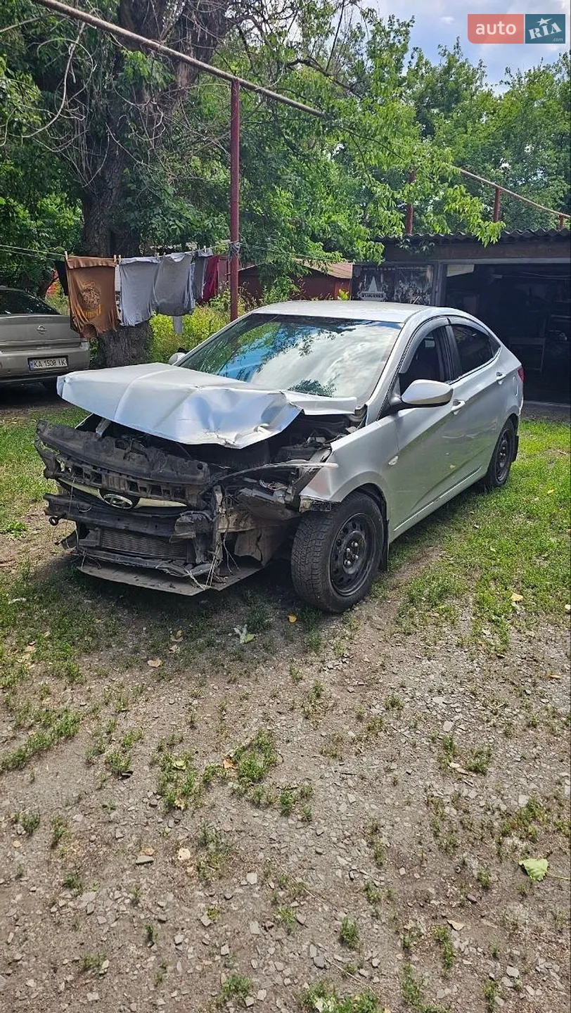 2011 Hyundai Accent - мініатюра 3