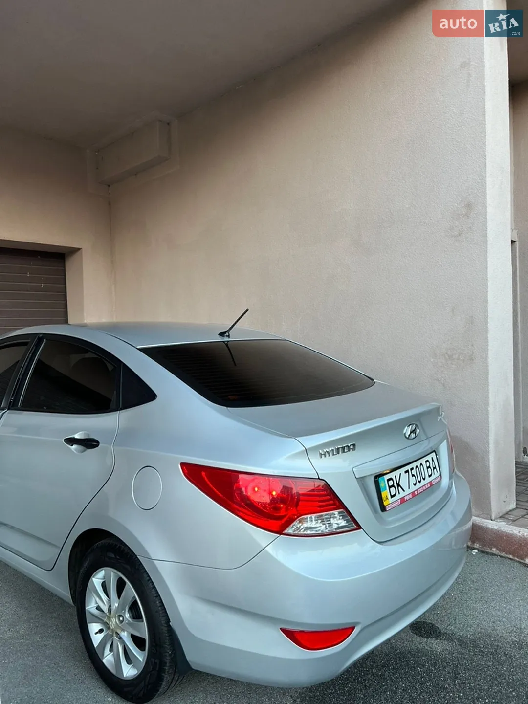 2011 Hyundai Accent - мініатюра 3