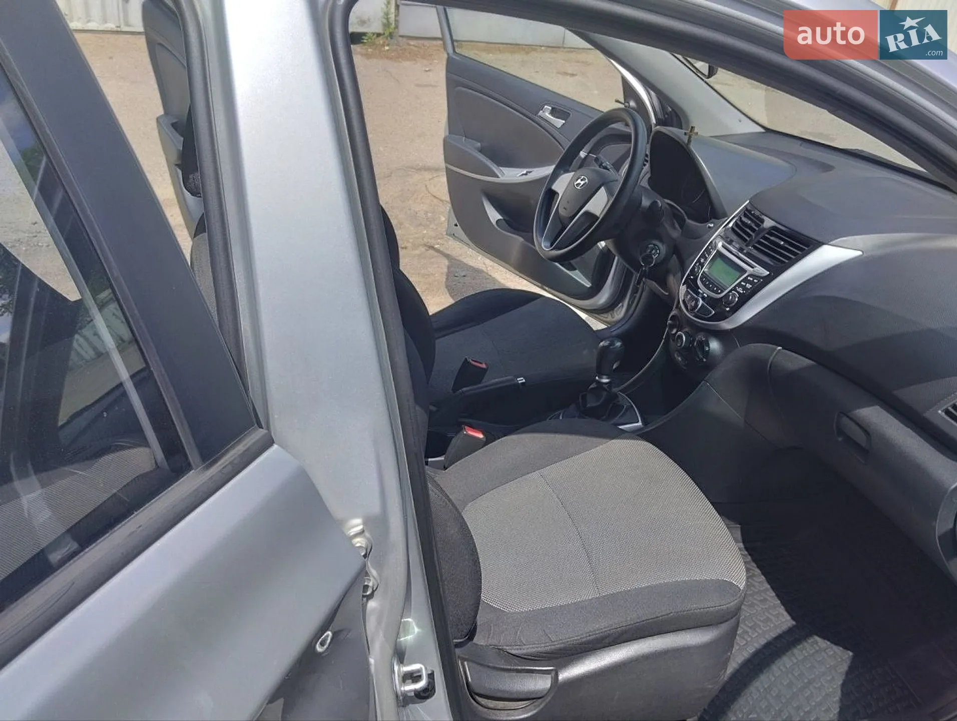 2011 Hyundai Accent - мініатюра 14