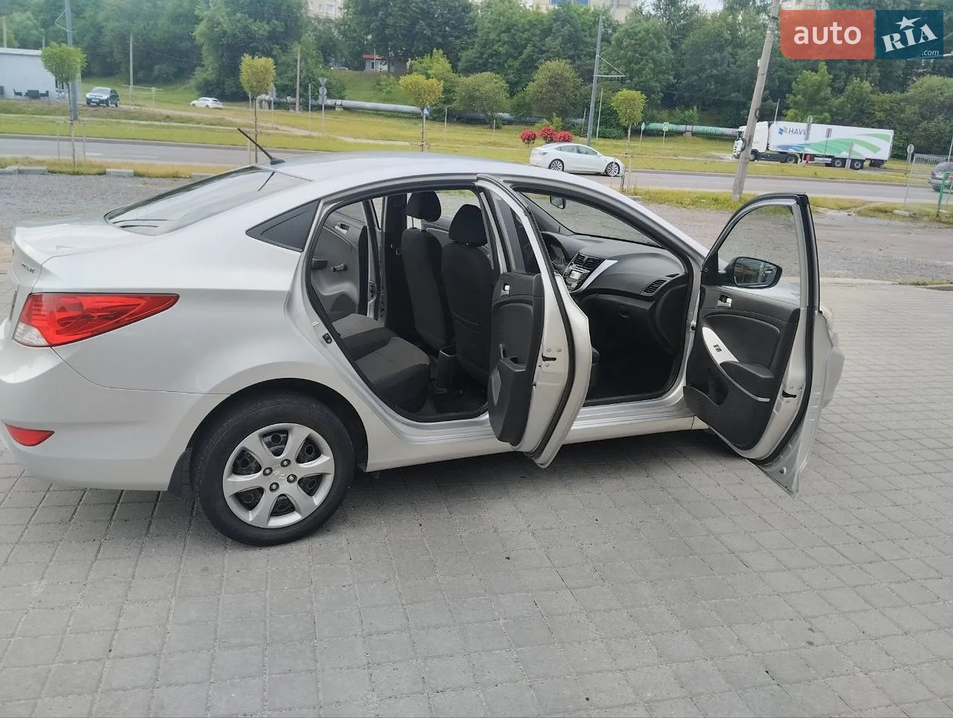 2011 Hyundai Accent - мініатюра 22