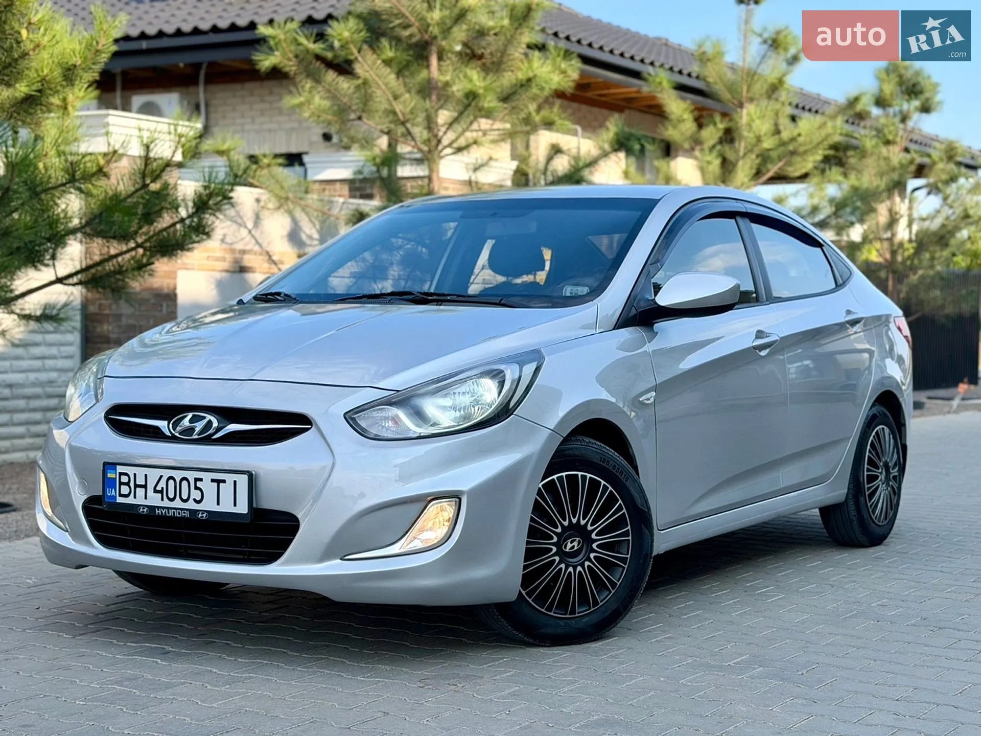 2011 Hyundai Accent - мініатюра 5