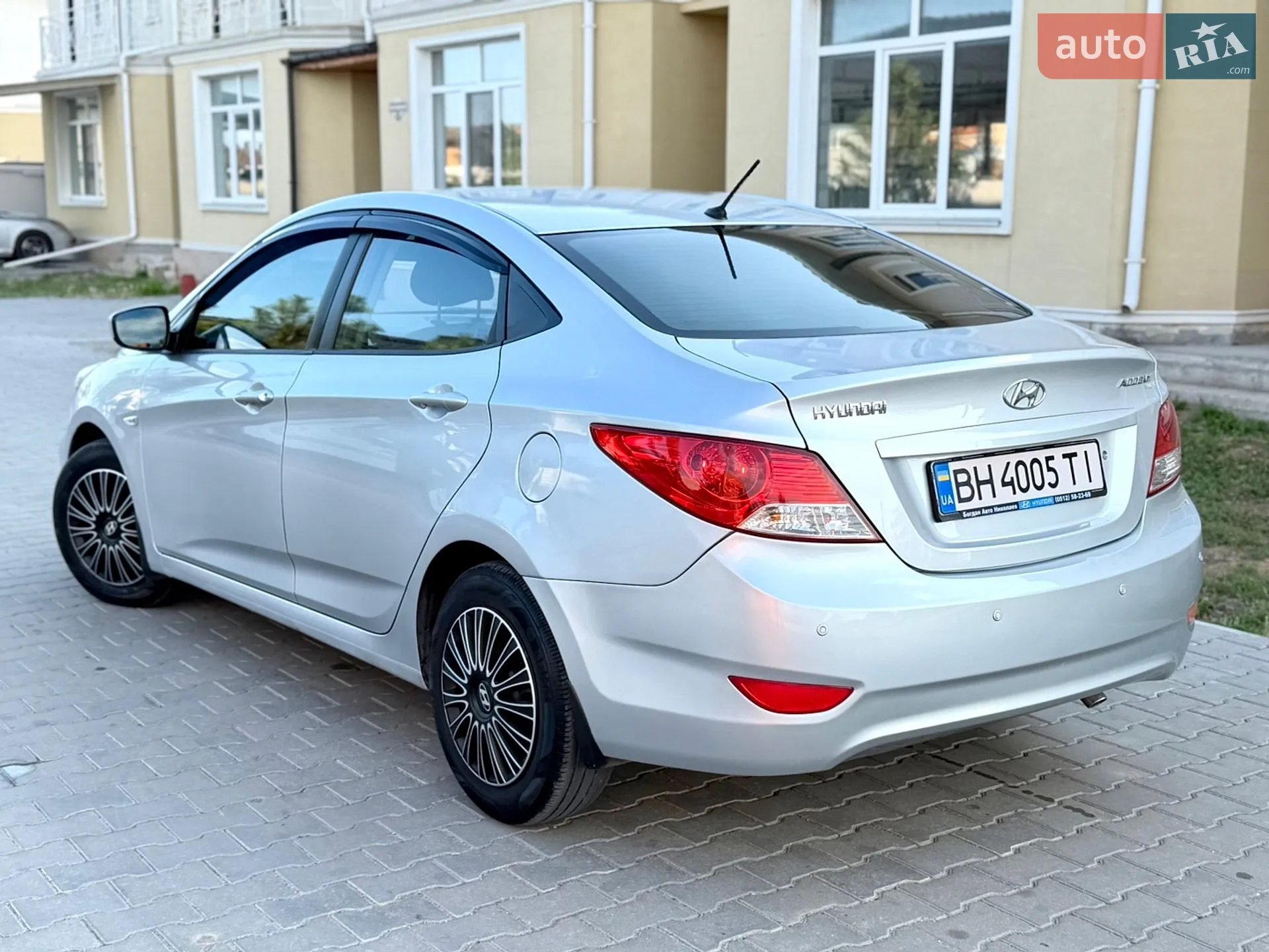 2011 Hyundai Accent - мініатюра 33