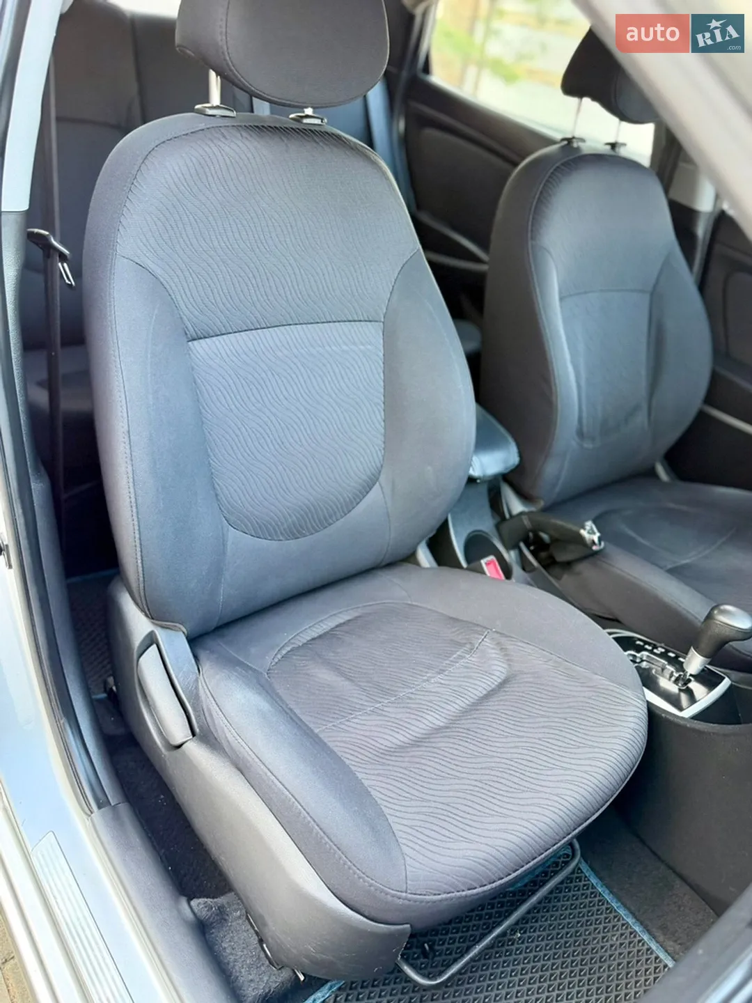 2011 Hyundai Accent - мініатюра 56
