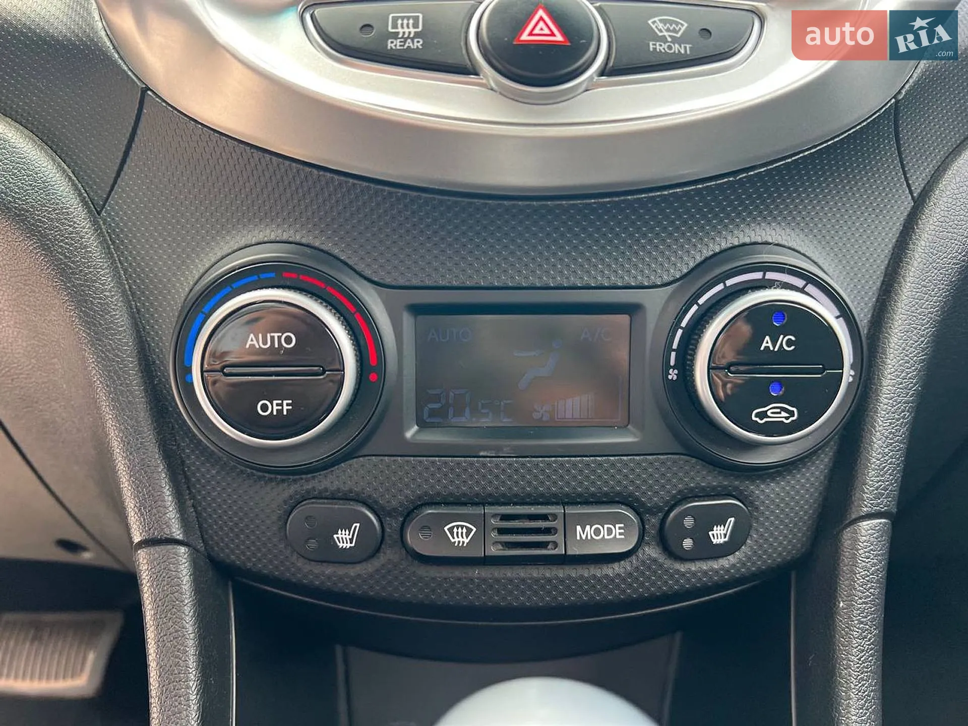 2016 Hyundai Accent - мініатюра 32