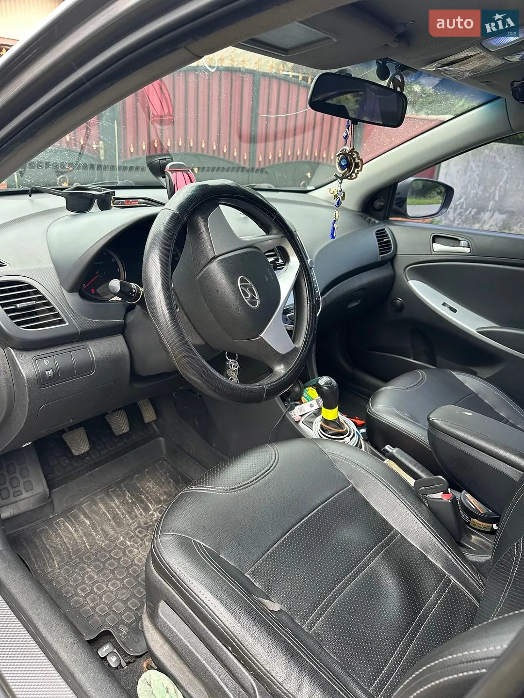 2011 Hyundai Accent - мініатюра 2