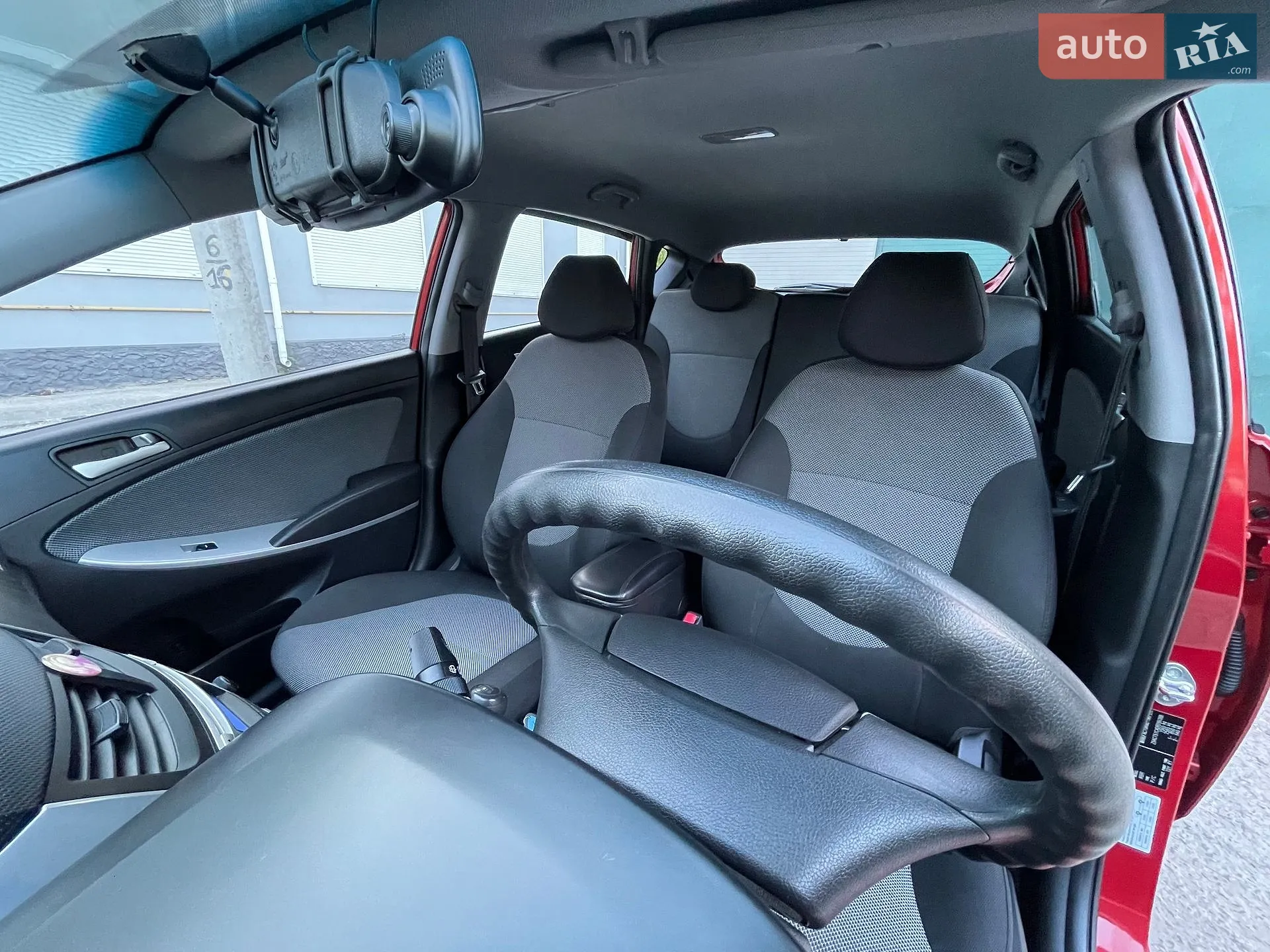 2013 Hyundai Accent - мініатюра 68