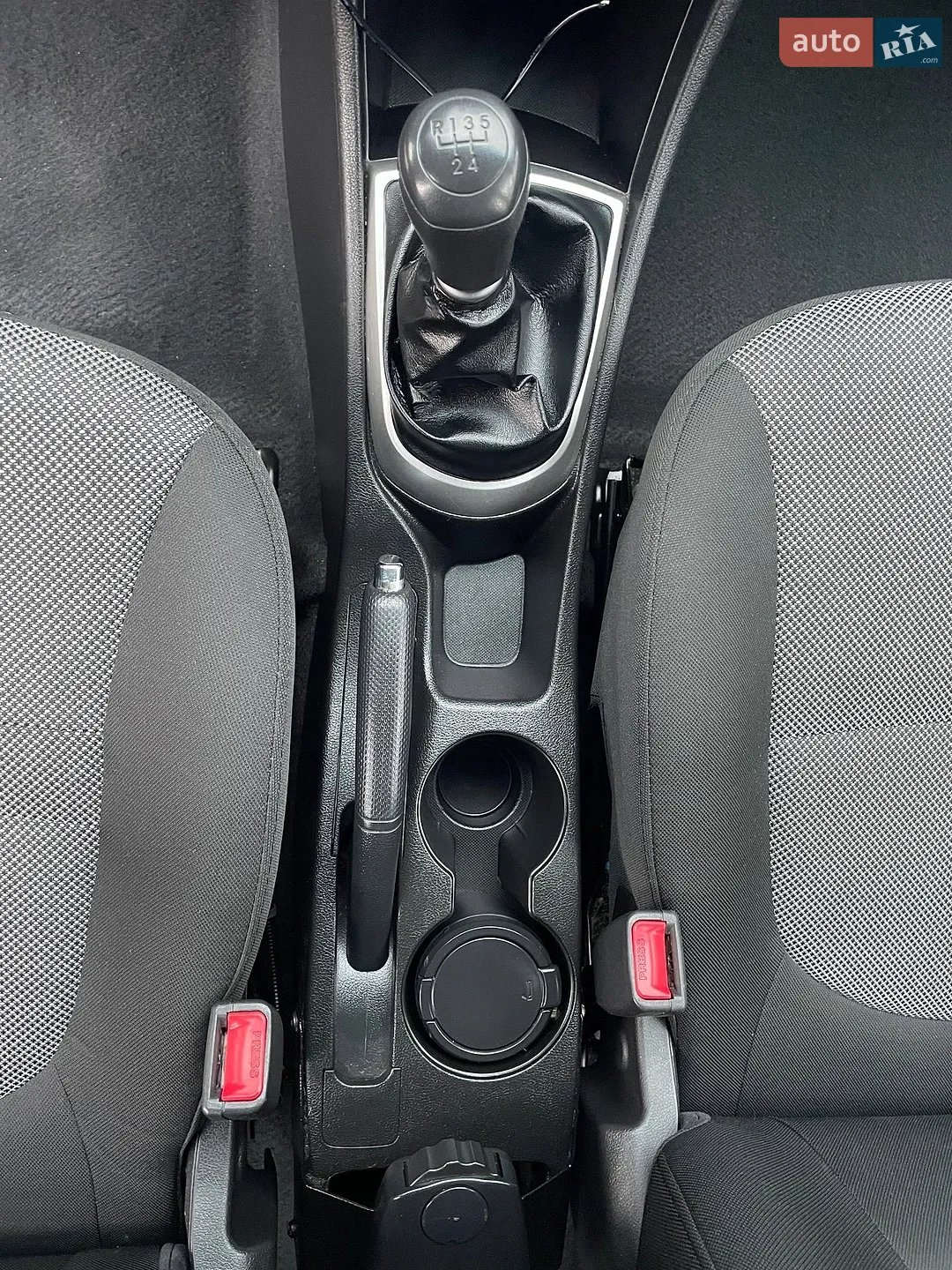 2013 Hyundai Accent - мініатюра 95