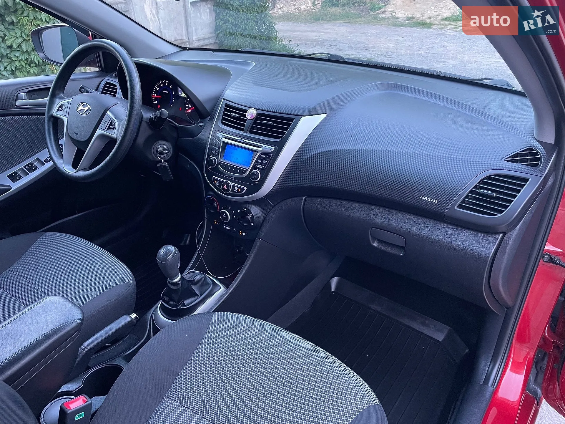 2013 Hyundai Accent - мініатюра 133