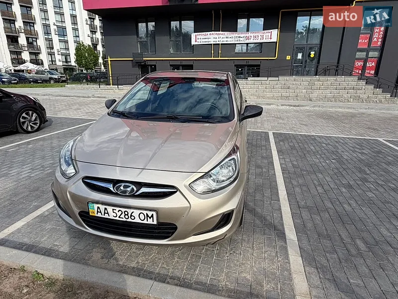 Hyundai Accent 2011