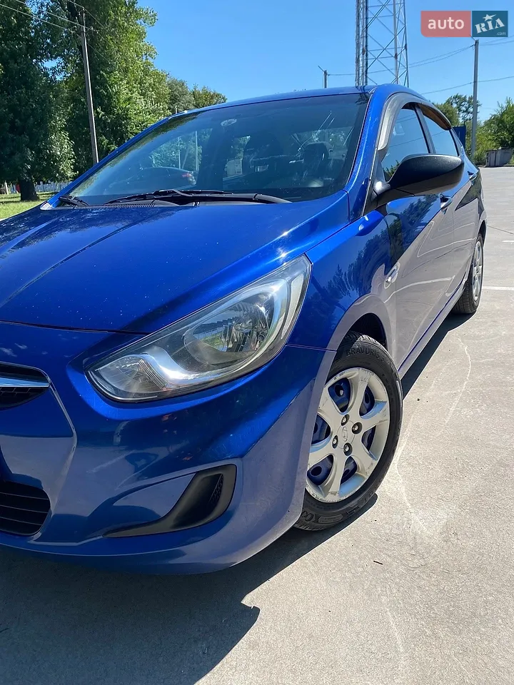 2013 Hyundai Accent - мініатюра 12