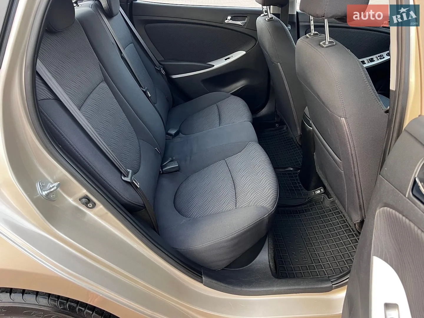 2012 Hyundai Accent - мініатюра 14