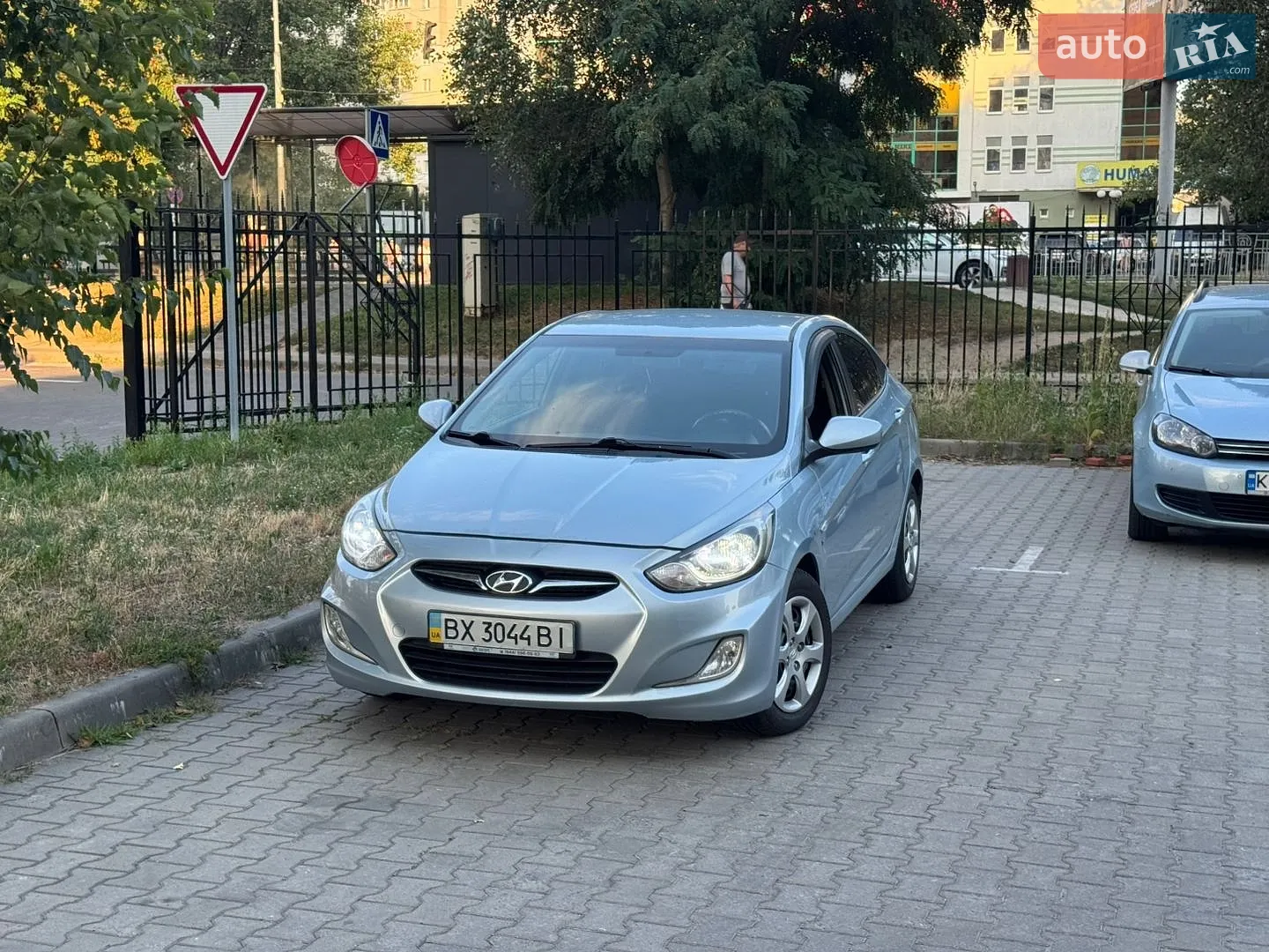 2012 Hyundai Accent - мініатюра 2