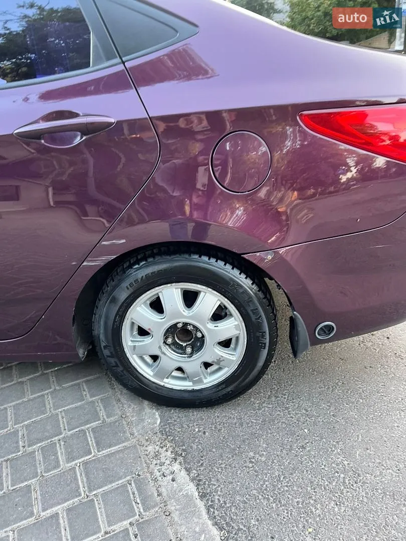 2011 Hyundai Accent - мініатюра 13