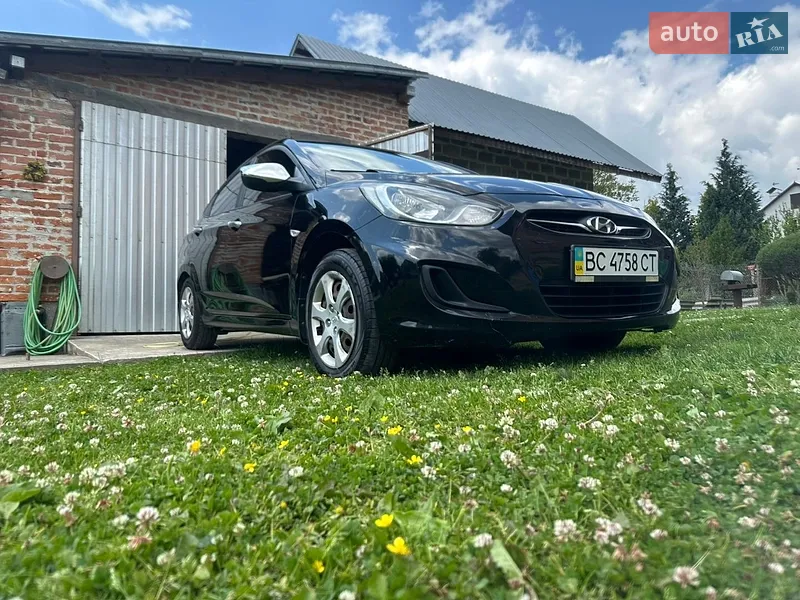 Hyundai Accent
