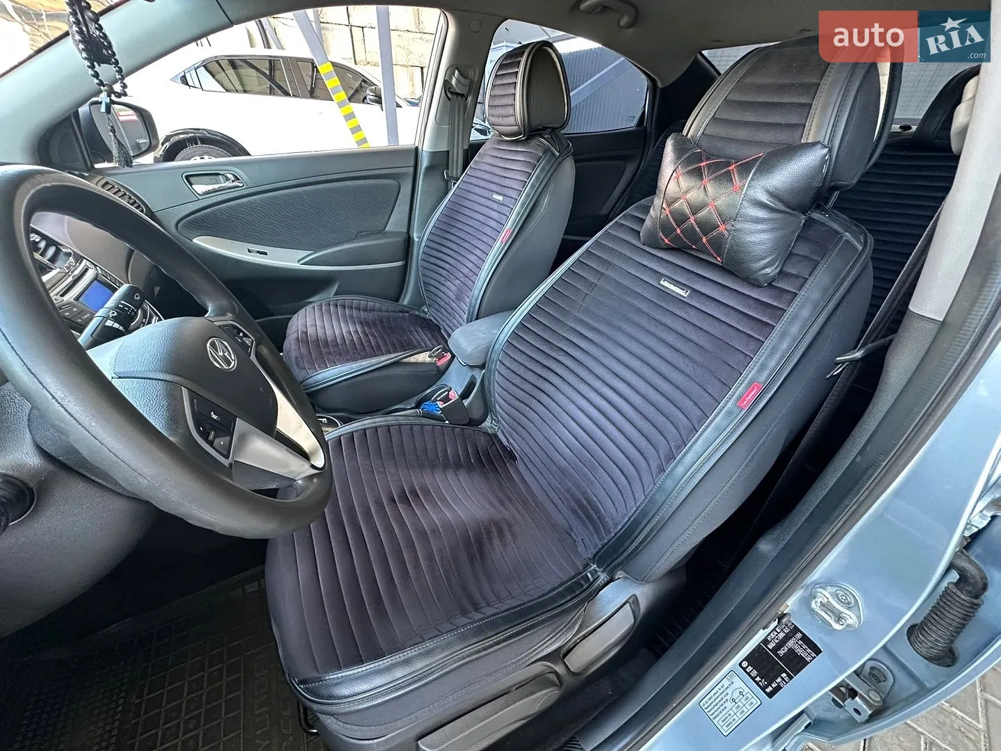 2011 Hyundai Accent - мініатюра 10