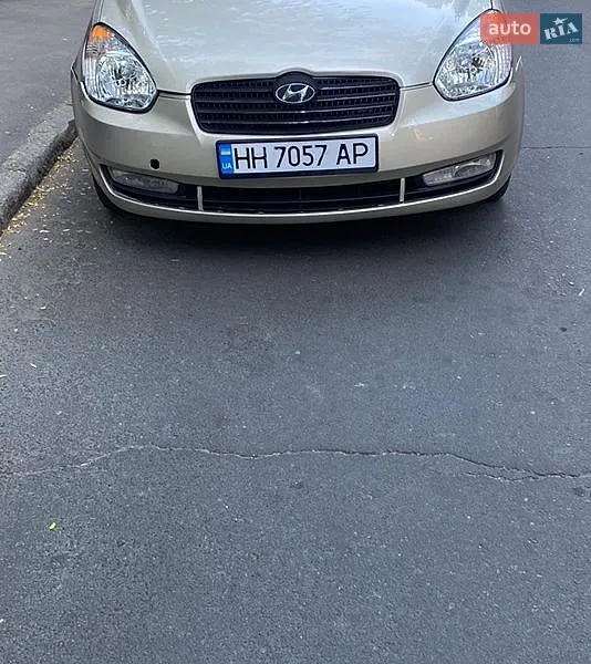 Hyundai Accent