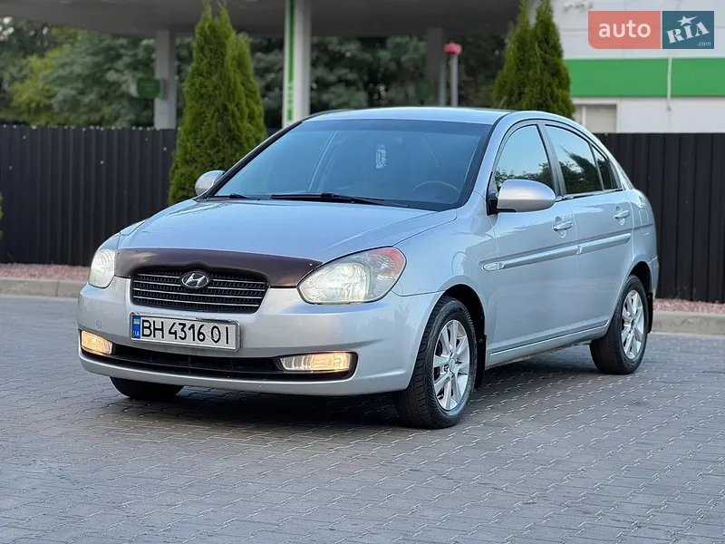 Hyundai Accent
