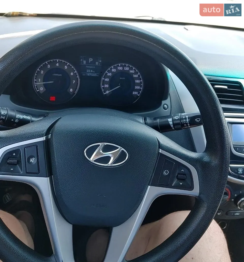 2011 Hyundai Accent - мініатюра 5