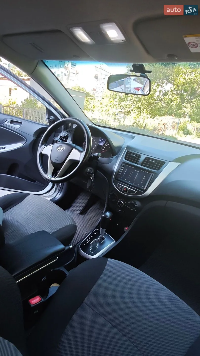 2011 Hyundai Accent - мініатюра 13