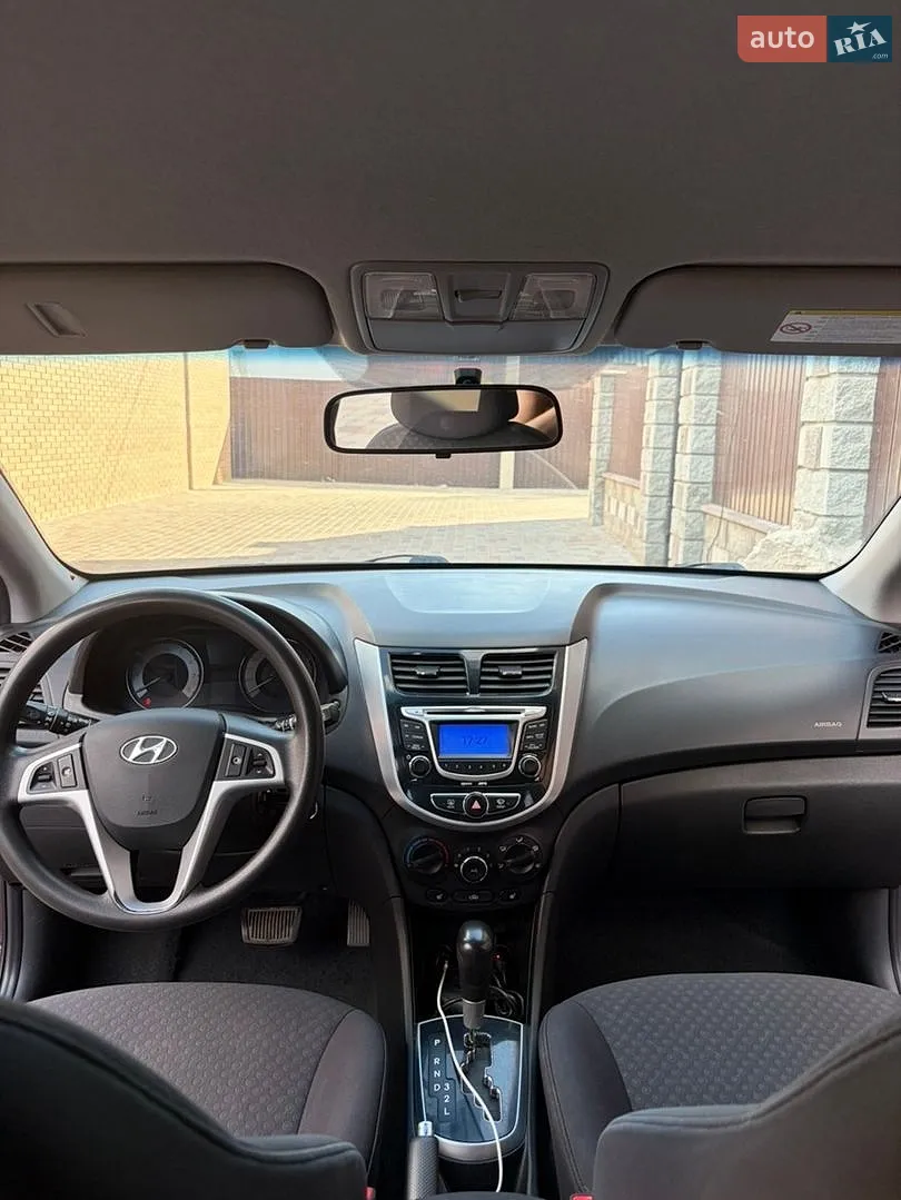 2012 Hyundai Accent - мініатюра 6