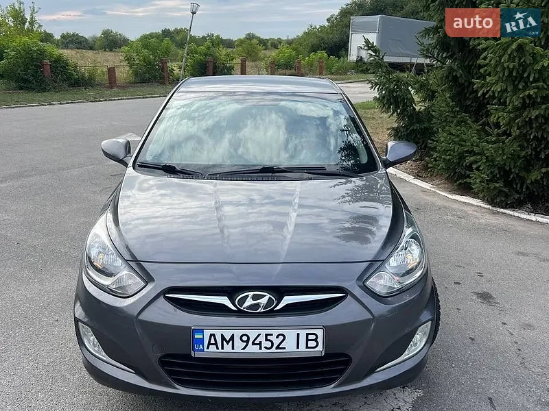 Hyundai Accent