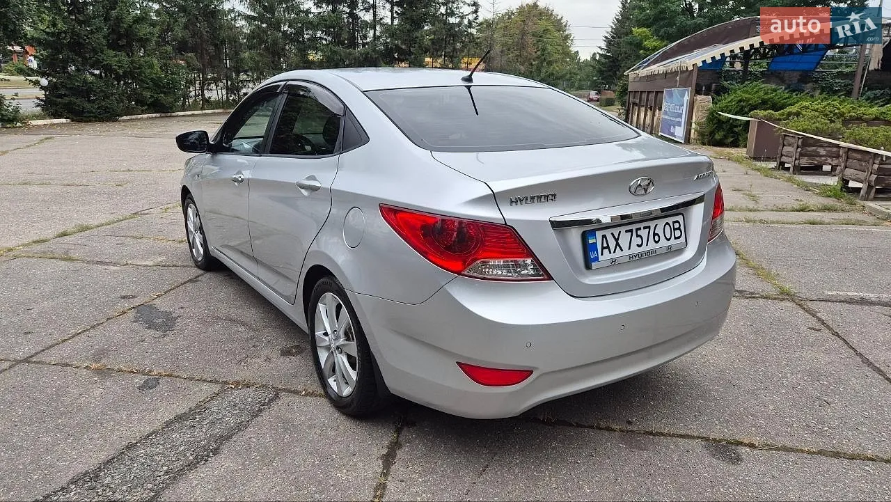 2011 Hyundai Accent - мініатюра 14