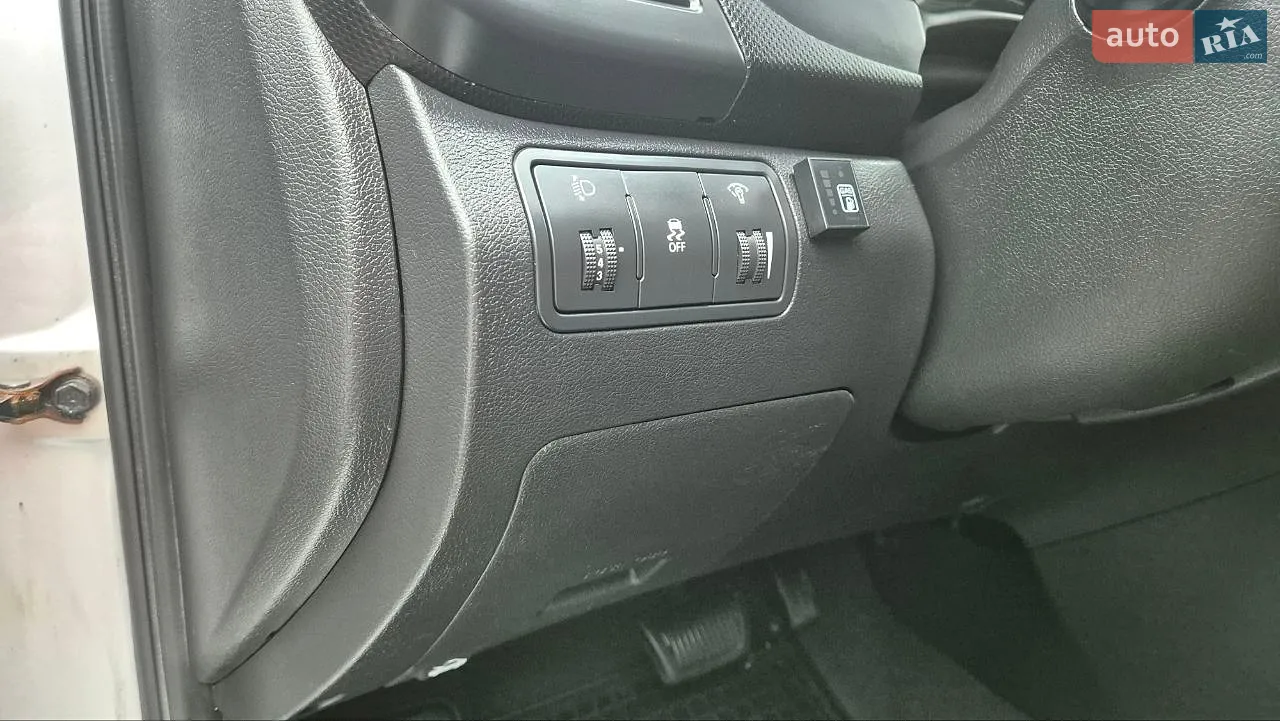 2011 Hyundai Accent - мініатюра 30