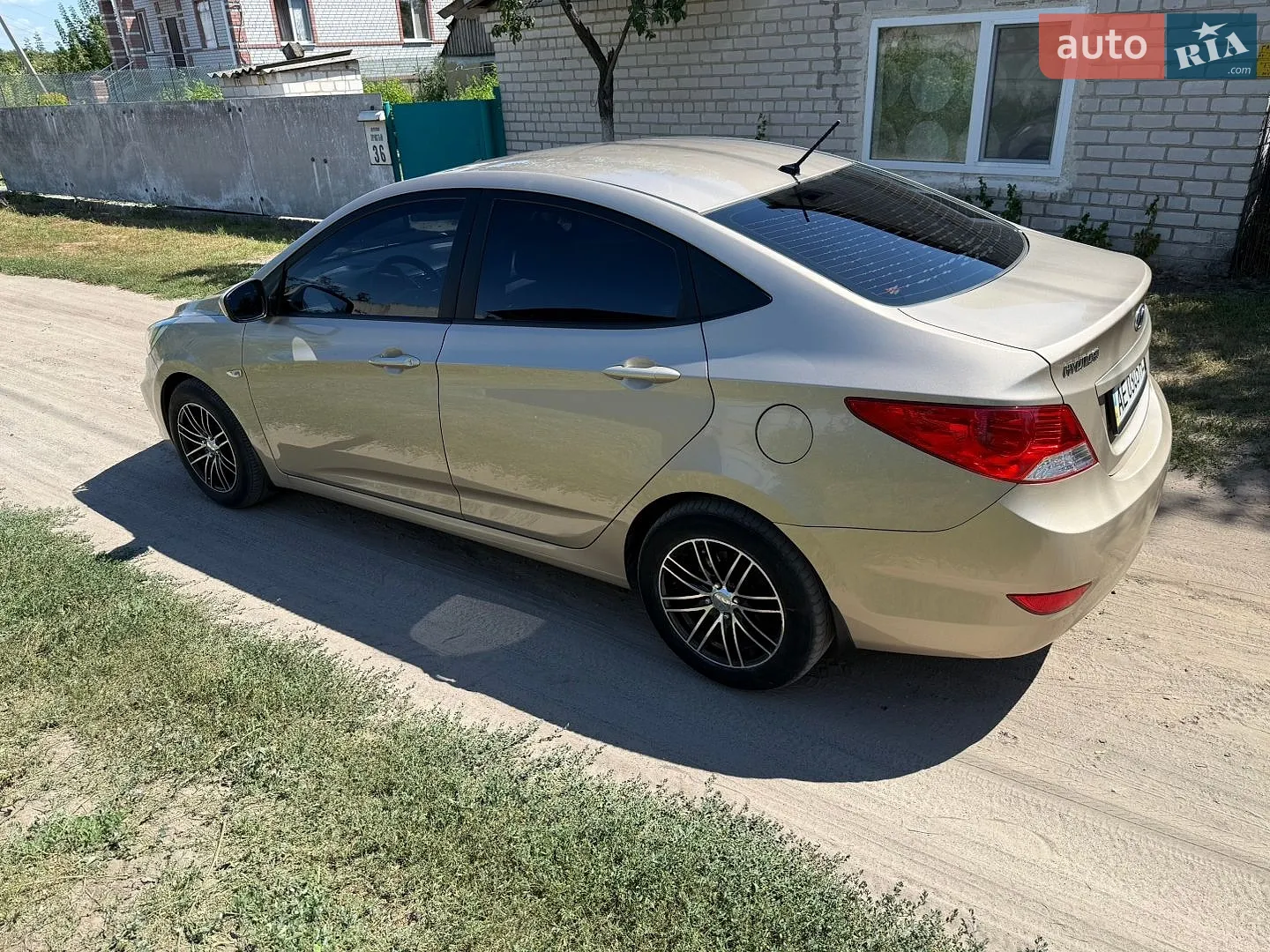 2013 Hyundai Accent - мініатюра 2