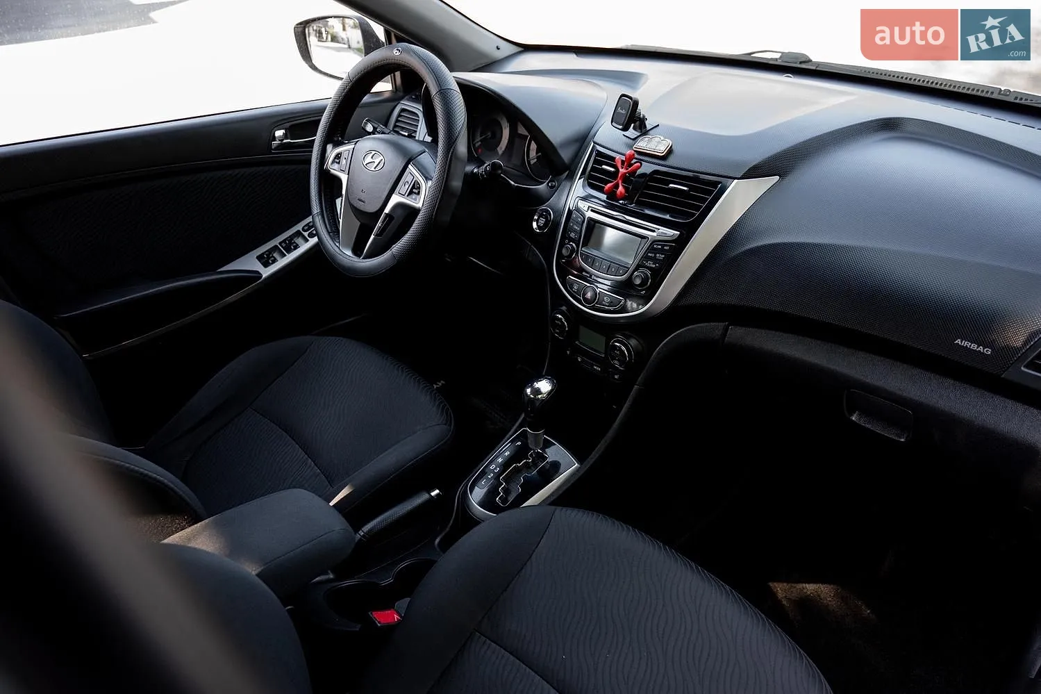 2012 Hyundai Accent - мініатюра 7