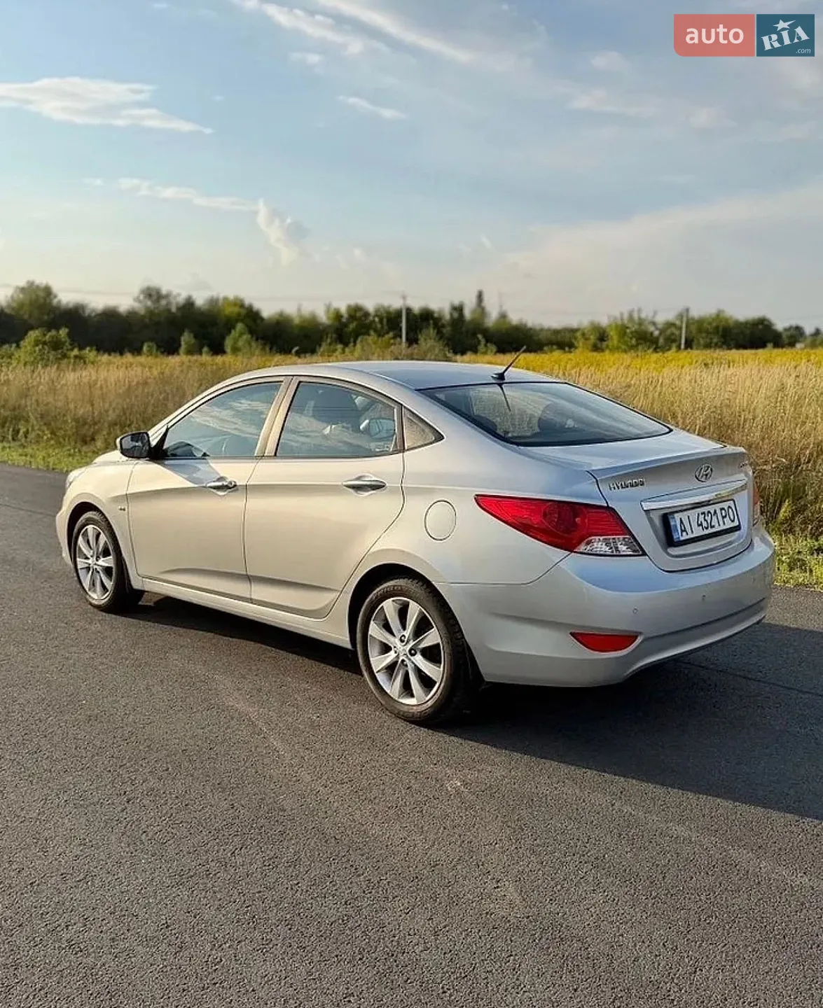 2012 Hyundai Accent - мініатюра 3
