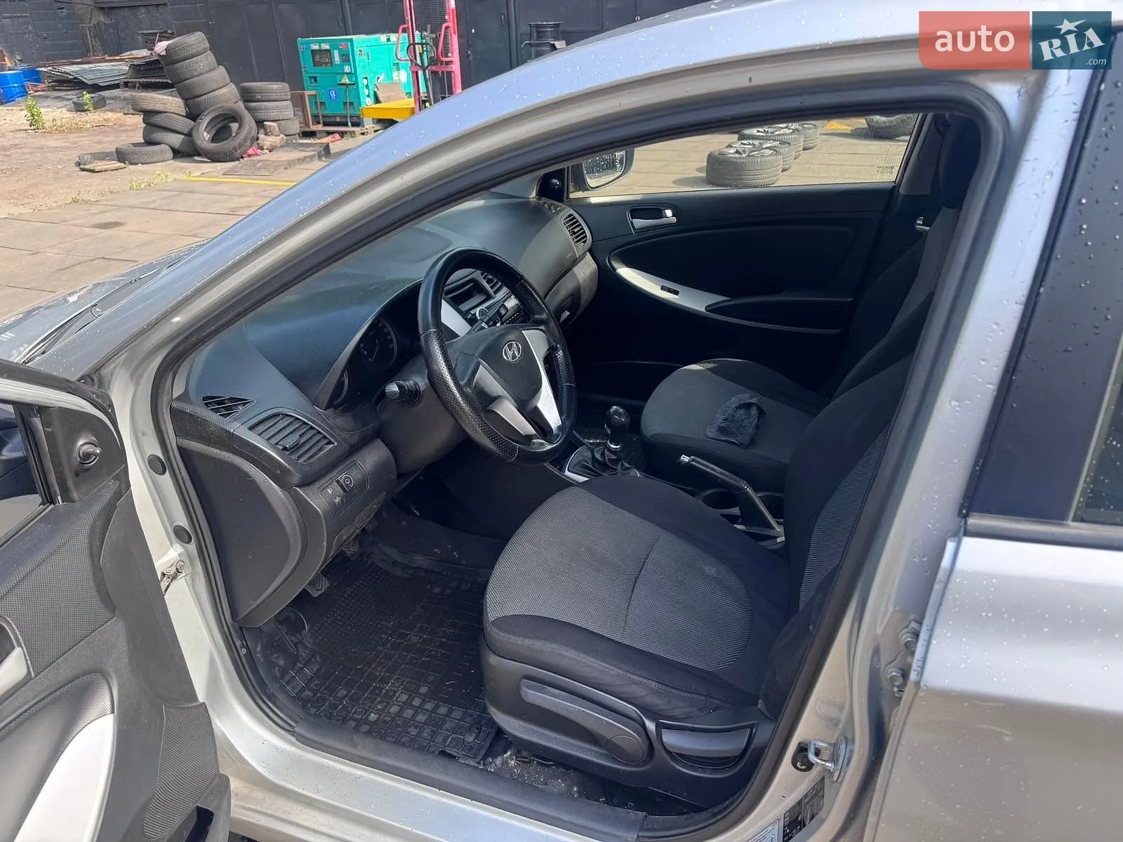 2012 Hyundai Accent - мініатюра 9